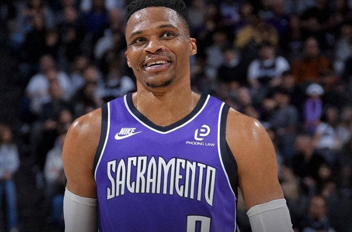 麦肯尼：我们都必须随时准备好配合斯帕莱蒂想要做的一切（麦肯尼：我们必须随时准备响应斯帕莱蒂的所有部署）