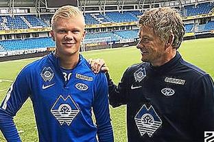 姆巴佩本赛季已打入5粒禁区外进球，为五大联赛球员最多（姆巴佩本赛季禁区外破门5次，五大联赛最多）