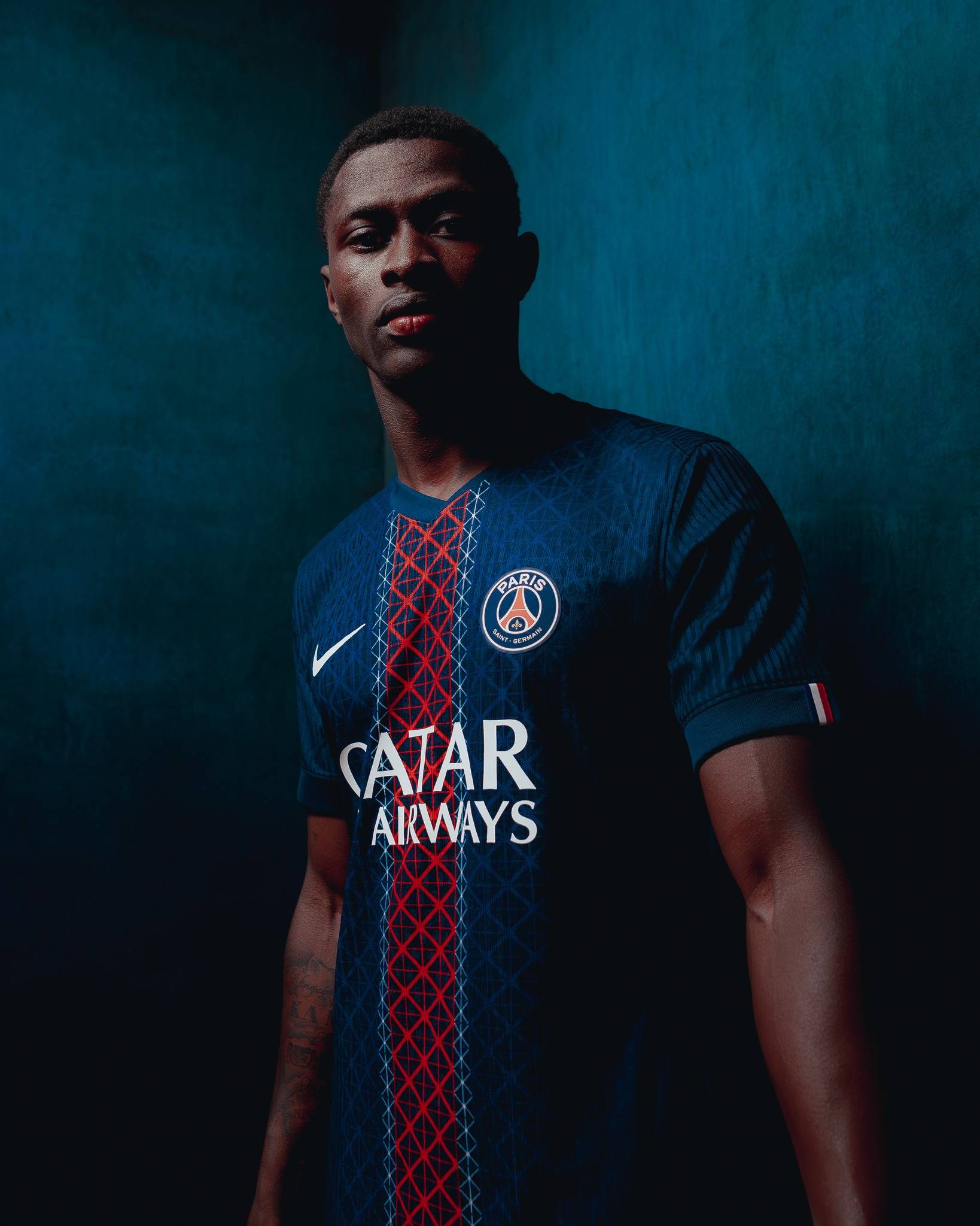 世界羽联年度最佳候选公布：石宇奇领衔佳男，陈雨菲王祉怡入围（世界羽联年度大奖候选出炉：石宇奇领跑最佳男球员，陈雨菲、王祉怡上榜）