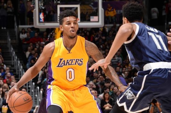 广东大胜后3喜1忧！杜锋终于开窍，王洪泽接班二飞，杜润旺退化（广东大胜三喜一忧：杜锋用人见效，王洪泽接棒二飞，杜润旺状态下滑）