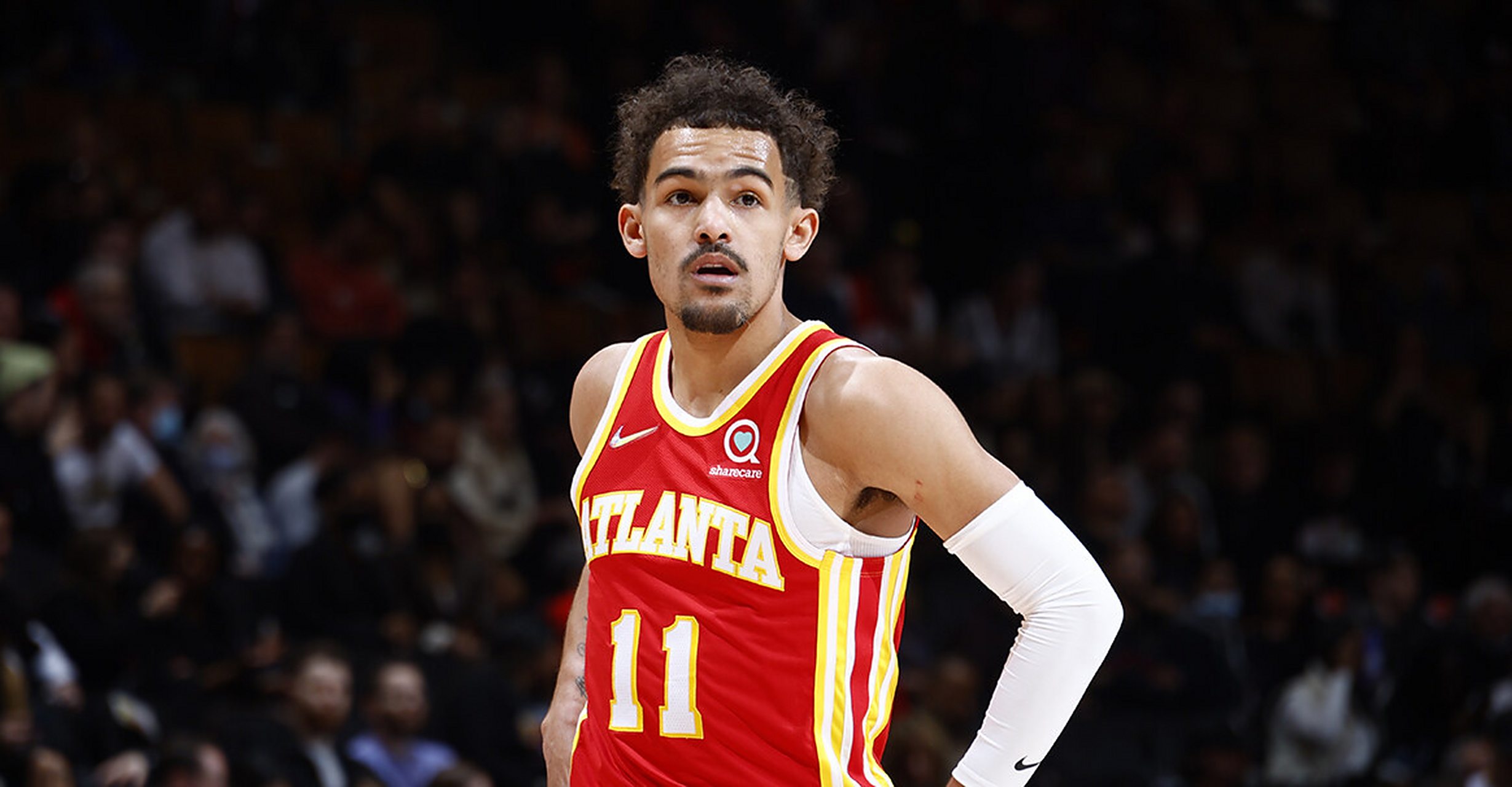 比肩东契奇！弗拉格35分追平独行侠近15年新秀最高分（弗拉格轰35分追平独行侠近15年新秀纪录，与东契奇比肩）