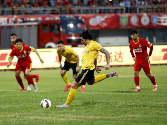 与恩德里克没有回头路：租借确认至里昂，他的未来会更光明吗？（恩德里克租借里昂已定：无退路的选择能否点亮他的未来？）