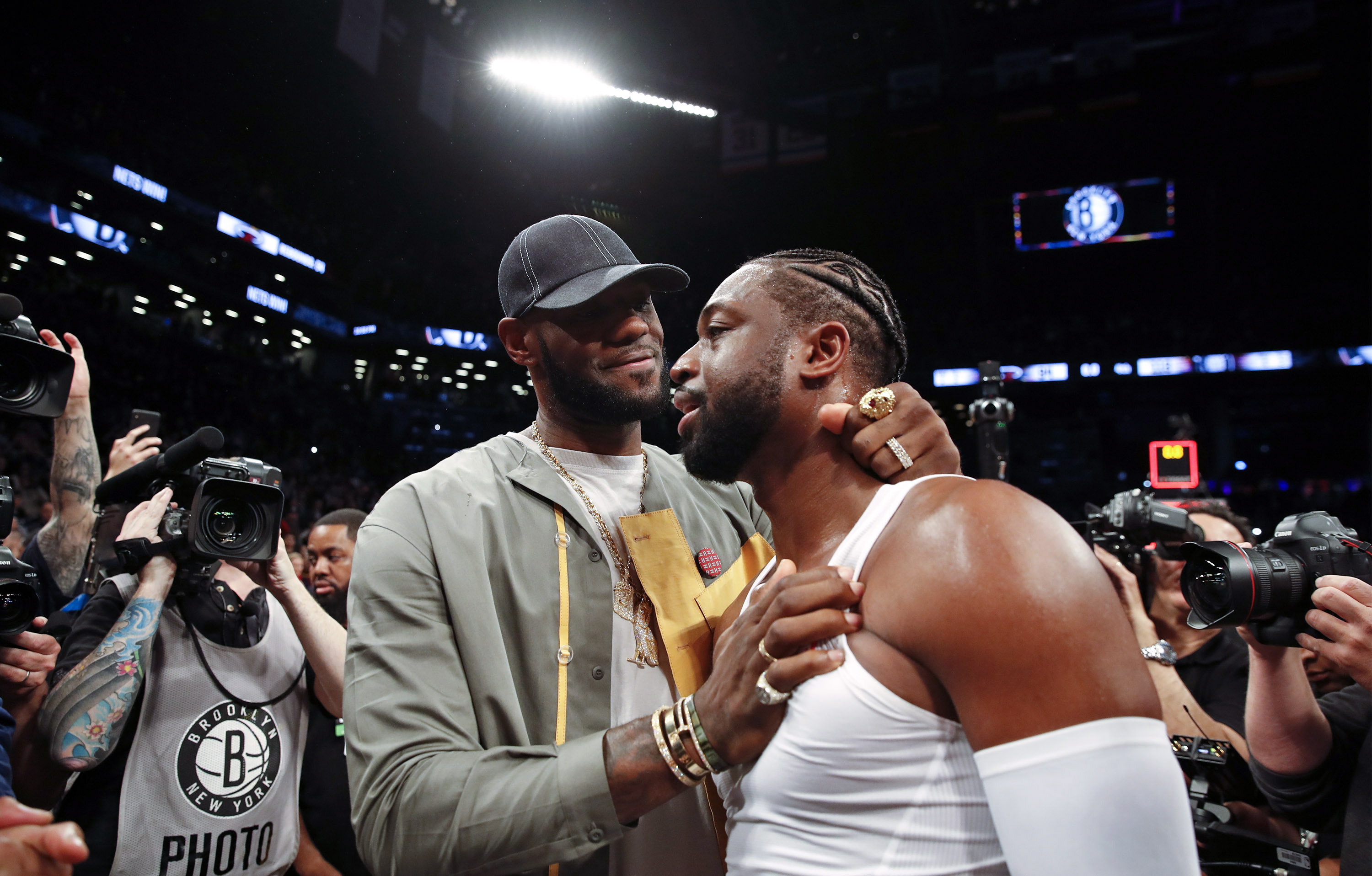 摩洛哥大名单：阿什拉夫伤缺，马兹拉维、卜拉欣-迪亚斯领衔（摩洛哥公布名单：阿什拉夫因伤无缘，马兹拉维与卜拉欣-迪亚斯领衔）